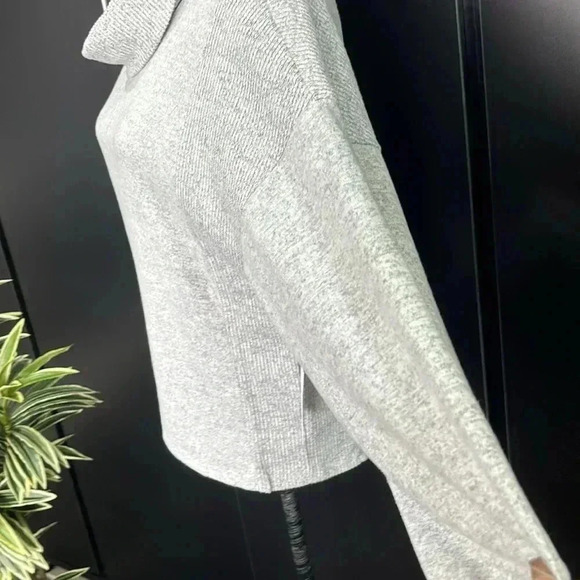 89th & Madison Loose neck,balloon sleeve turtleneck,super soft,light gray - Picture 5 of 13